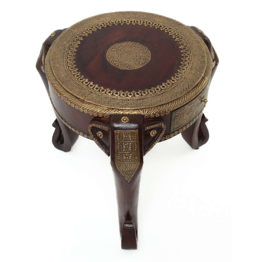 Gaveteiro Indiano Artesanal – Madeira Esculpida com Detalhes em Metal Dourado - Imagem 3